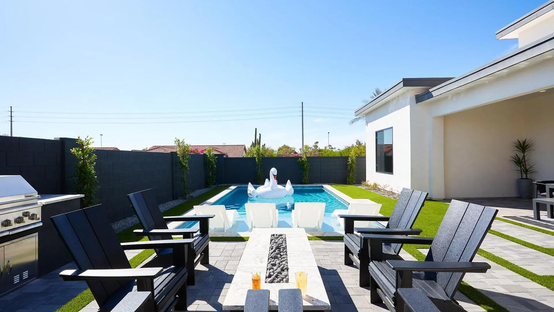 Luxe - Solstice Retreat - Heated Pools - 2 Homes Scottsdale