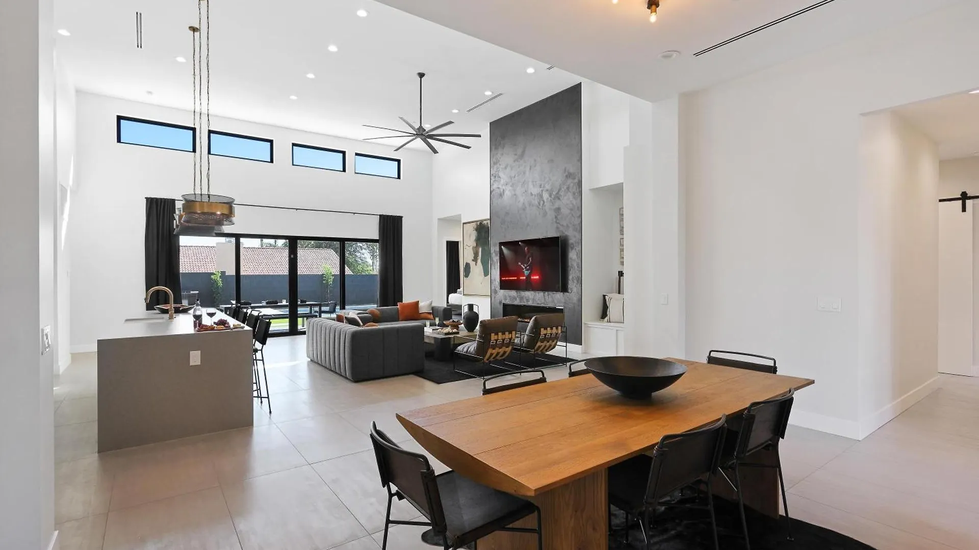 Luxe - Solstice Retreat - Heated Pools - 2 Homes Scottsdale