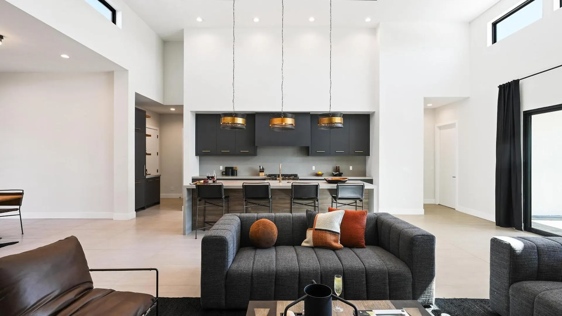 Semesterbostad Luxe - Solstice Retreat - Heated Pools - 2 Homes Scottsdale
